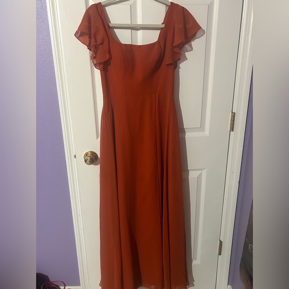 Elegant Rust Dress with Flutter Sleeves